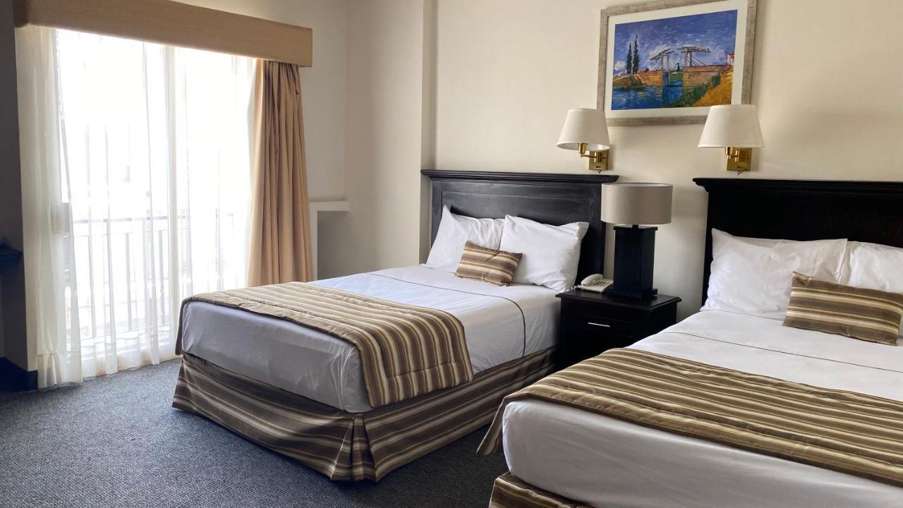 Hotel Zafra Торреон Экстерьер фото